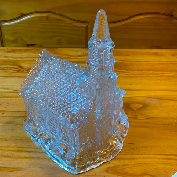 Heartland Valley Glass Christmas Village Church - Picture 3 of 7